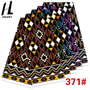 <span class=keywords><strong>Tissu</strong></span> en Polyester doux <span class=keywords><strong>et</strong></span> coloré imprimé à carreaux noirs <span class=keywords><strong>et</strong></span> blancs pour vêtements - Product Image 4
