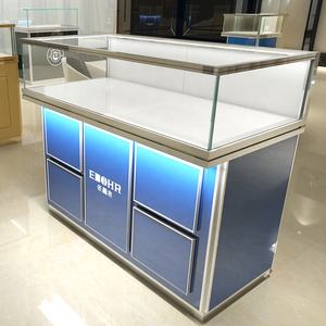 Precio al por mayor Cajón <span class=keywords><strong>de</strong></span> marco <span class=keywords><strong>de</strong></span> metal <span class=keywords><strong>de</strong></span> vidrio <span class=keywords><strong>de</strong></span> excelente calidad Exhibición aerodinámica Tienda minorista Escaparate <span class=keywords><strong>de</strong></span> joyería usado - Product Image 6