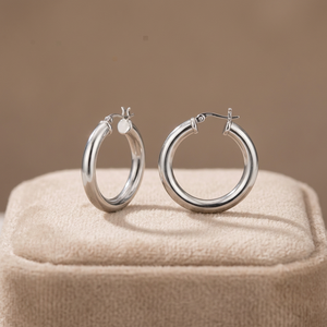 Modernos Pendientes de Aro Redondos Lisos con Cierre en Plata de Ley 925 [5.5mm de Diámetro] - Product Image 2