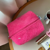 Pochette de maquillage personnalisée avec logo, en tissu éponge, en tissu pelucheux, en flanelle Teddy, en laine d'agneau, en coton moelleux matelassé