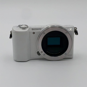 Appareil photo reflex numérique <span class=keywords><strong>Sony</strong></span> A5100 24MP Vidéo HD Mise au point automatique État (Bon) Accessoires d'origine Vitesse de déclenchement 1/4000 Prise de vue en rafale 30 secondes 6 - Product Image 2