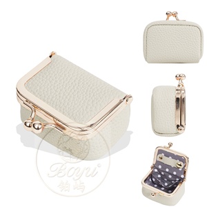 Nouvelle pochette à monnaie pour femme en cuir véritable avec fermeture éclair, faite à la main - Product Image 5