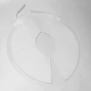 แผ่นแปะหน้าอก 72x156 มม. รูปทรงพระจันทร์เสี้ยว แผ่นอิเล็กโทรดบำบัดด้วยคลื่นความถี่ต่ำ สำหรับการนวดเพื่อสุขภาพ ฟิตเนส และการกระชับสัดส่วน - Product Image 1