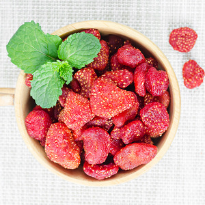 Usine la plus vendue Fraise séchée saine Tranche de <span class=keywords><strong>fruits</strong></span> secs pour le thé - Product Image 3