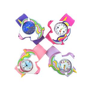 Montre à bracelet en silicone à quartz avec design licorne promotionnel pour enfants - Product Image 4