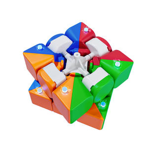 Nuevo y Exquisito Juego de Cubos Mágicos <span class=keywords><strong>Moyu</strong></span> en Caja de Regalo, 2x2 3x3 <span class=keywords><strong>4x4</strong></span> 5x5, Rompecabezas de Velocidad, Juego de Cubos de Regalo para Niños - Product Image 2