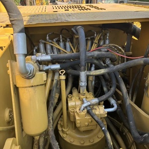 Excavatrice amphibie japonaise originale Caterpillar 320CL utilisée pour la chenille CAT 320CL avec moteur central disponible à la vente - Product Image 3