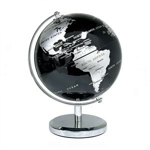 Globe terrestre décoratif de 6 pouces en métal et plastique, avec blocs de couleur, rotatif, pour <span class=keywords><strong>la</strong></span> maison/le bureau, décoration de bureau, cadeau en gros - Product Image 3