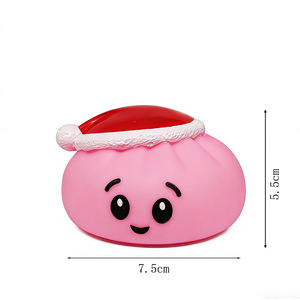 Juguete Antiestrés de Peluche con Forma de Gorro Navideño, Juguete Sensorial de Vinilo y Plástico para Aliviar el Estrés, Juguete Descompresivo con Sonido - Product Image 2