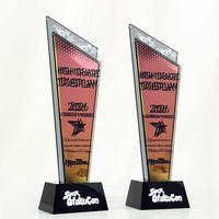 Trophées en cristal, plaque de trophée de luxe avec finition miroir rose arc-en-ciel