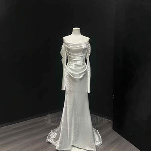 Robe de mariée sirène moderne NT31, longue, florale, brillante, à volants, épaules dénudées, avec appliques en dentelle et cristaux, pour soirée - Product Image 1