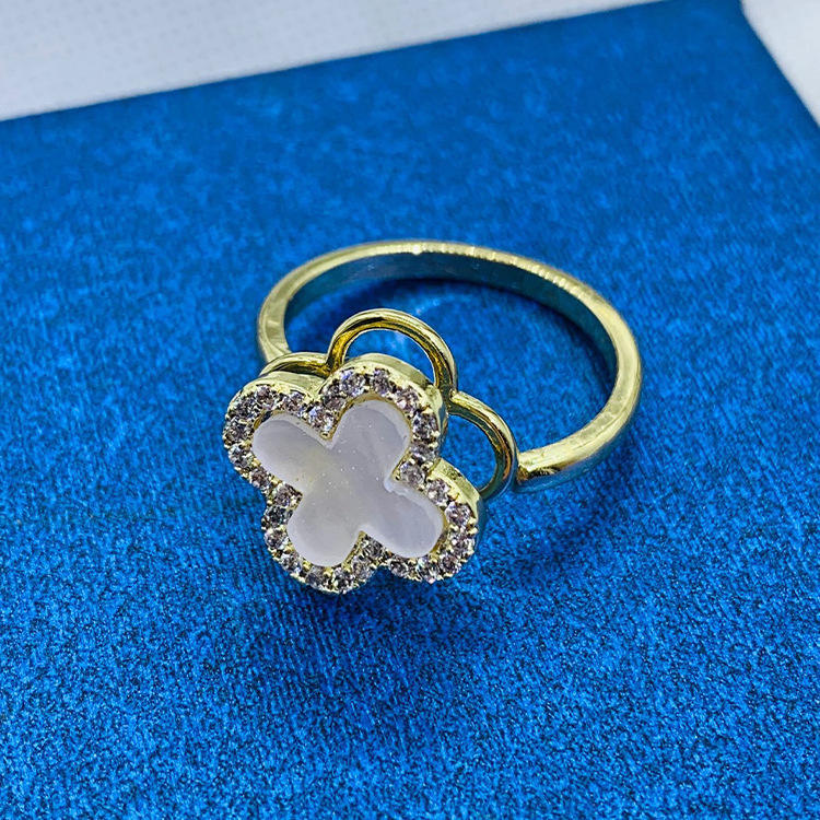 Tj6การหมุนหอยสีขาวโคลเวอร์สี่ใบ * ทอง