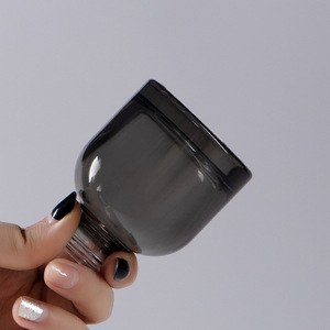 Wholesale 100ml Brown Round Flameless Aroma <strong>Bottle</strong> Fashion Rattan <strong>Diffuser</strong> <strong>Bottle</strong> for Household Incense Smoked Glass <strong>Bottles</strong> - Product Image 3