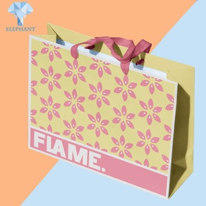 Environmental Certified Luxury Famous Brand Clothing <b>Sweet</b> Wedding Floral Gift Paper Bag Custom Print - Product Image 4