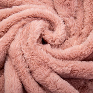 Tissu en poils de lapin en fausse fourrure longue en peluche de taille de couleur personnalisée en polyester 100% pour oreiller de couverture - Product Image 3