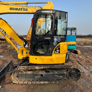 Miniexcavadora Komatsu PC40 de Segunda Mano en Buen Estado, Usada, 3.5 Toneladas, Pocas Horas de Uso, Excavadora Hidráulica de Orugas en Venta - Product Image 4