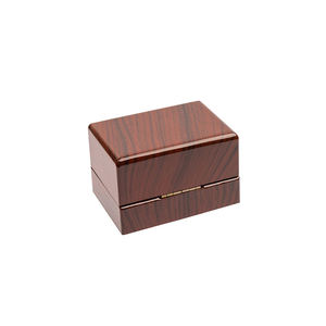 Manyetik lüks LED ahşap yüzük kutusu takı organizatör ekran saklama ambalaj kutusu - Product Image 4