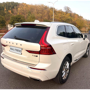 Volvo <span class=keywords><strong>XC60</strong></span> <span class=keywords><strong>B5</strong></span> <span class=keywords><strong>AWD</strong></span> de Segunda Mano, SUV de Lujo Mediano con Tracción en las Cuatro Ruedas y Bajo Consumo de Combustible en Venta - Product Image 4