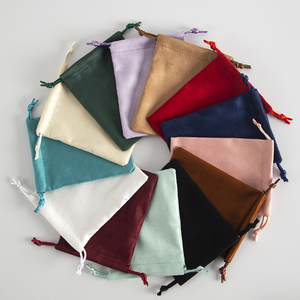 Pochettes en velours rose personnalisées, élégantes, petites, pour le rangement de bijoux, sacs de voyage, organisateurs pour boucles d'oreilles et emballages de bijoux - Product Image 5