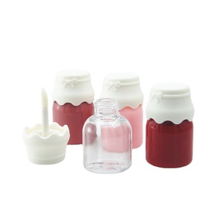 Yueshunxing 8ml Mini lucu anak-anak bentuk spesial logo kustom botol kemasan plastik merah muda tutup putih tabung <span class=keywords><strong>Lip</strong></span> <span class=keywords><strong>Gloss</strong></span> - Product Image 5