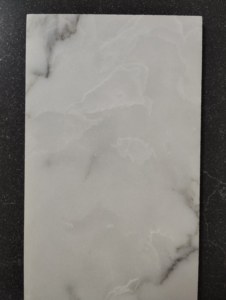 Comptoirs en pierre de quartz Calacatta au design moderne dessus de vanité vente en gros en usine pour usage domestique surface en quartz artificiel - Product Image 2