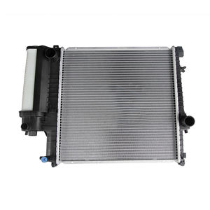Fabrication radiateur de voiture pour <span class=keywords><strong>BMW</strong></span> <span class=keywords><strong>E30</strong></span> <span class=keywords><strong>316</strong></span> <span class=keywords><strong>I</strong></span> OEM 1247145/1469176/1723990/1728905/1728907 PA66 GF30 radiateur réservoirs en plastique - Product Image 1