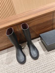 Bottes longues pour femmes de style décontracté, de haute qualité, de marque de luxe, avec semelles épaisses, polyvalentes, antidérapantes et chaudes. - Product Image 5