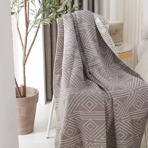 Manta de punto <span class=keywords><strong>reversible</strong></span> de diseñador geométrico de dos <span class=keywords><strong>colores</strong></span> en blanco y negro simple <span class=keywords><strong>Nórdico</strong></span> - Product Image 1