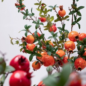 Branches de fruits de grenade artificiels en plastique pour la décoration de la table du salon, de l'entrée et des fêtes - Product Image 4