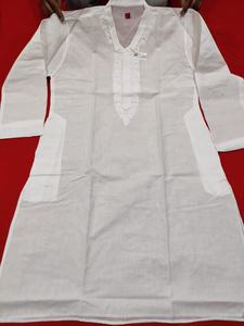 Stylish <b>Men</b> <b>Kurta</b> With Pajama Designed With Allover Chikankari Embroidery And Thread Work Suitable For Formal Ethnic Occasions - Product Image 5