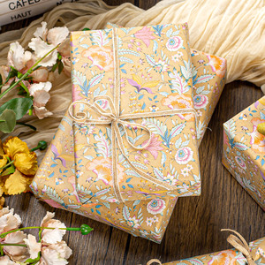 Papel de Regalo Kraft con Diseño Floral, Revestimiento de Doble Cara, Ecológico, para Manualidades y Empaque de Regalos - Product Image 1