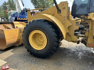 Chargeuse sur pneus Caterpillar 950GC d'occasion, 88 % neuve, faible nombre d'heures de fonctionnement, importée d'origine, moteur, boîte de vitesses, pompe et moteur en parfait état. - Product Image 6