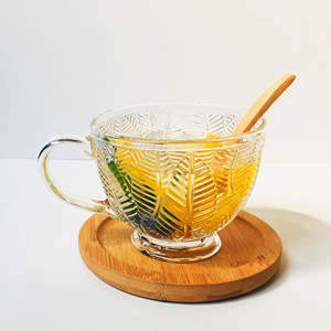 <span class=keywords><strong>Verre</strong></span> à café en gros avec design décoratif en relief, <span class=keywords><strong>verre</strong></span> à bulles de thé, <span class=keywords><strong>verre</strong></span> à café avec bord doré, <span class=keywords><strong>verre</strong></span> à boire - Product Image 4