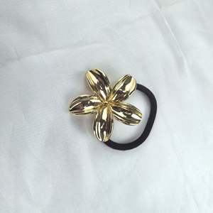 Meilleures ventes : Élastiques à cheveux vintage plaqués or, réglables, avec motif floral en alliage, pour <span class=keywords><strong>queue</strong></span> <span class=keywords><strong>de</strong></span> <span class=keywords><strong>cheval</strong></span> haute, pour femmes - Product Image 5