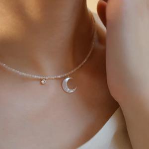 White Moonlight Natural Freshwater Pearl Pendant <b>Necklace</b> Extremely Fine Design Butterfly Shell <b>Moon</b> Shaped Chic Baby Bead - Product Image 5