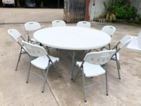 Table ronde en plastique blanc de 72 pouces avec pieds en métal Portable extérieur événement fête mariage hôtel meubles pliable pour un rangement facile