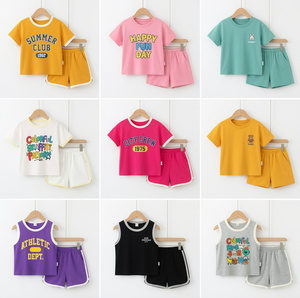 Lots Mixtes de Vêtements pour Enfants : Ensembles Hauts à Volants, Shorts, Salopettes en Jean, Imprimés Cartoon – Tenues d'Été pour Bébés Filles et Garçons 0-12 ans - Product Image 3