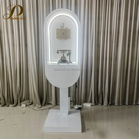 Offre Spéciale : Cabine Téléphonique Métallique pour Mariage avec Éclairage LED et Livre d'Or Audio – Idéale pour Décoration Extérieure de Fêtes de Mariage