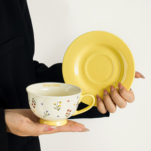 Juego <span class=keywords><strong>de</strong></span> Taza y Plato <span class=keywords><strong>de</strong></span> Café <span class=keywords><strong>de</strong></span> Cerámica <span class=keywords><strong>de</strong></span> Lujo, Ideal como Regalo <span class=keywords><strong>de</strong></span> Cumpleaños <span class=keywords><strong>para</strong></span> Chicas o como Regalo <span class=keywords><strong>para</strong></span> Recién Casadas - Product Image 6