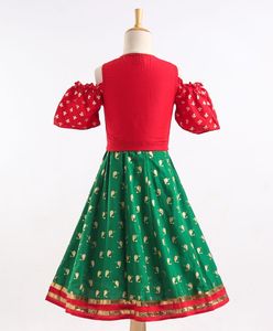 Ensemble haut imprimé à épaules dénudées et ghagra Twisha pour filles, rouge et vert, vêtements de fête, de mariage et de cérémonie pour enfants (6 mois à 14 ans) - Product Image 4