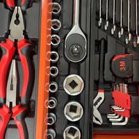 Ensemble d'outils manuels professionnels populaires OEM de 85 pièces en acier au carbone, boîte en fer, pour réparation automobile, entraînement 1/2, haute qualité pour l'industrie