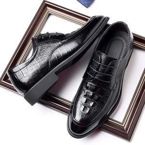 Nouvelles Chaussures Habillées en Cuir de Vachette Pleine Fleur, Modèle Derby à Bout Pointu avec Rehaussement Intérieur pour Hommes - Product Image 1