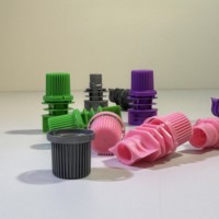 Couvercle à vis en plastique PE de 8.6mm de diamètre intérieur Couvercles à bec portables et durables pour pochettes à bec verseur