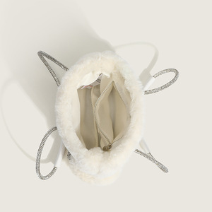 Bolso para axila a la moda para mujer, bandolera de pelo salvaje de lujo con diamantes de imitación, 2022 - Product Image 3
