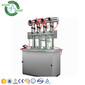 Semi-automatische 330ml 250ml aluminium blikjes 2-4 kopspuitmond CO2 isobare koolzuurhoudende dranken vulmachine - Product Image 4