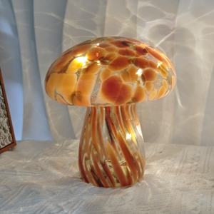 Lampada LED a Forma di Fungo in Vetro Soffiato a Mano di Alta Qualità, Decorazione Pasquale con Luce Calda - Giallo, Bianco o Ambra - Product Image 2