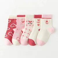 E-tailer Lot Enfants Chaussettes En Coton Doux Coréen Amour Coeur Fleur Imprimer Bébé Fille Chaussettes Automne Hiver Chaud Enfants Moyen Tube
