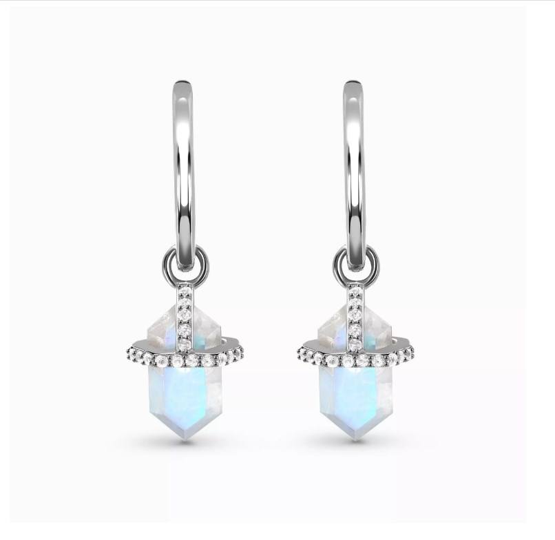 มูนสโตน ดี