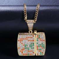 Bijoux plaqué or 18 ct de conception hip-hop vente en gros chaîne en laiton pour hommes collier pendentif briquet en cz glacé