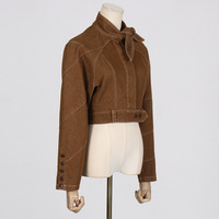 Ensemble 2 pièces pour femmes, veste à manches longues et pantalon, tendance printemps, design tendance, col à cravate, coupe ajustée